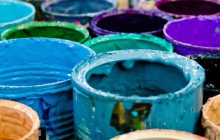 Die beste Farbe für das Malen von Styroporleisten
